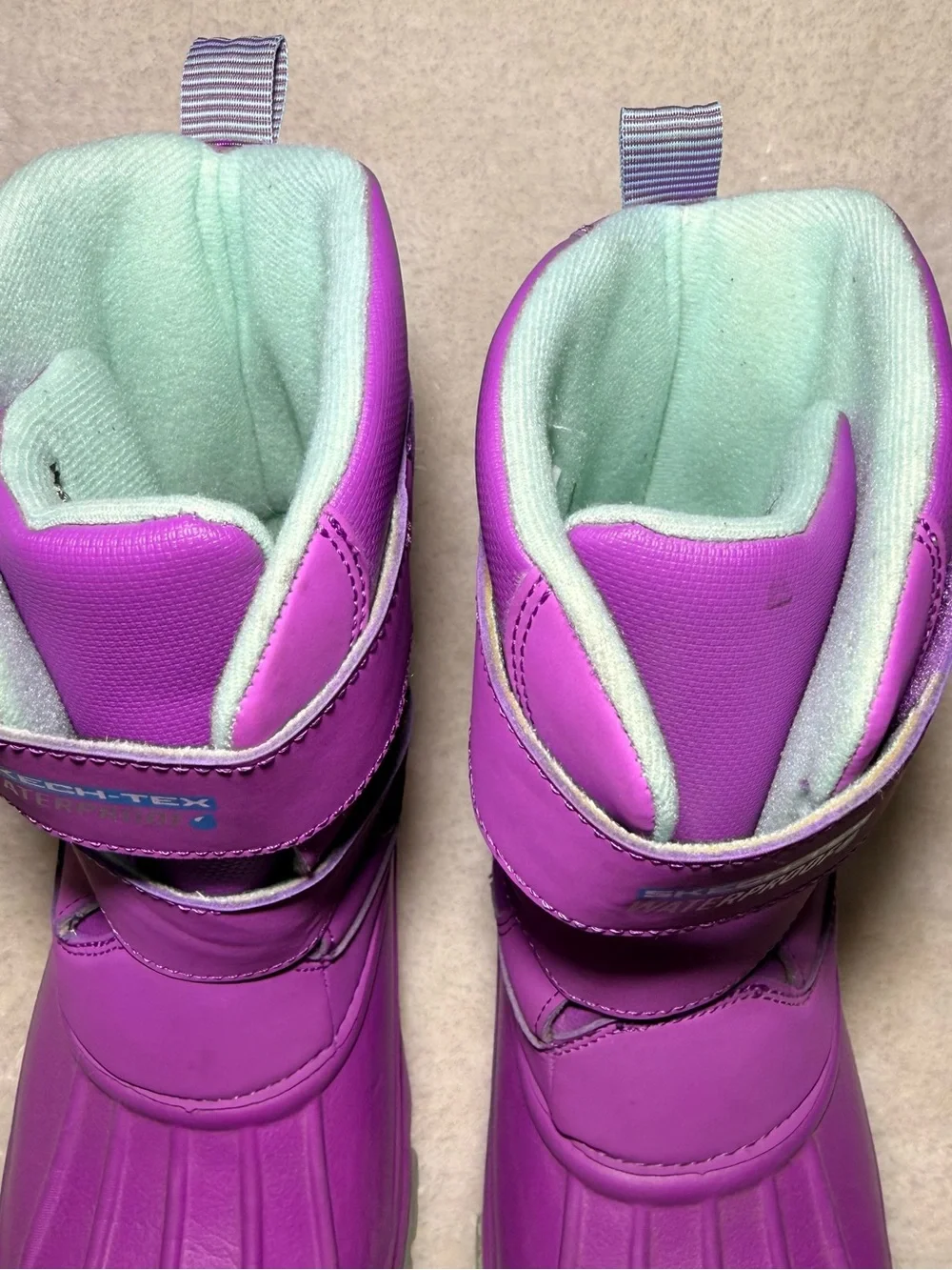 Skechers Girl Snow Slopes-Rainier Days waterproof snow boots purple size 3